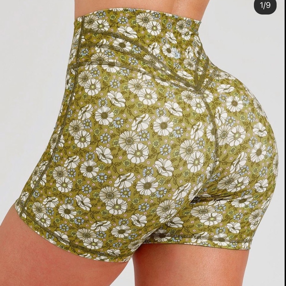 Buff Bunny Green Petal Shorts (Size L)